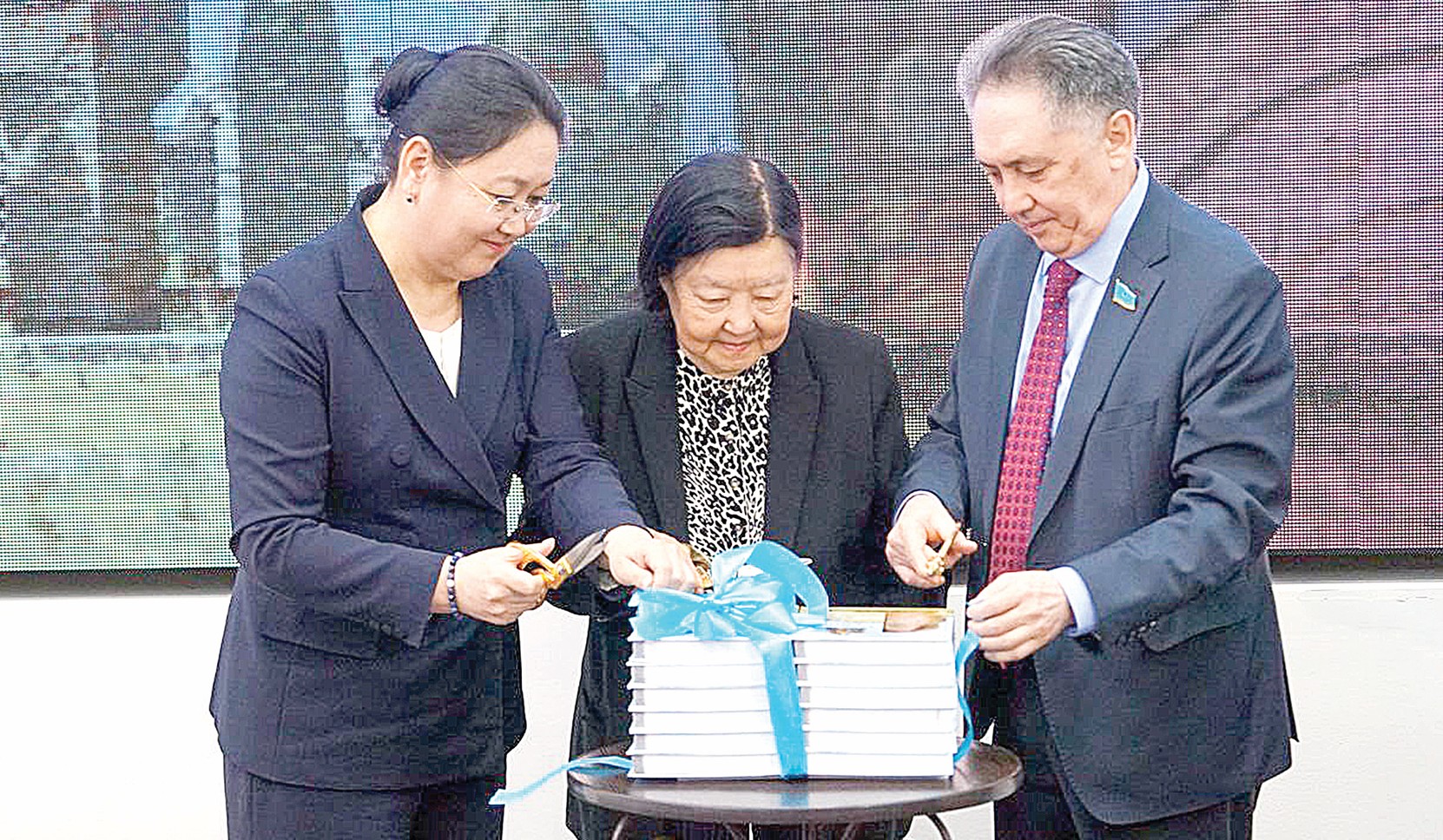 «ولجاباي ەسەن بولسا, ەل امان»