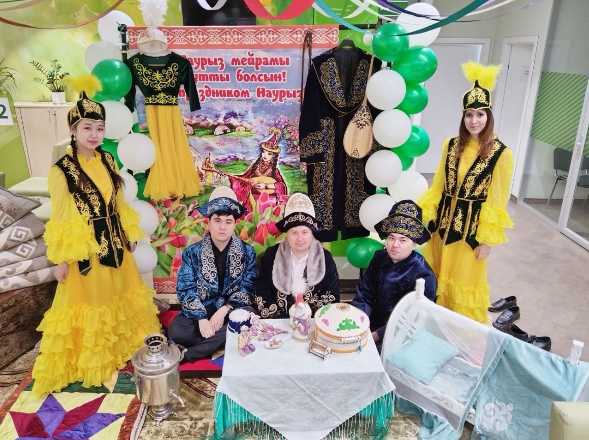 «سارى قازاق» – سەرگەي كانديليدي