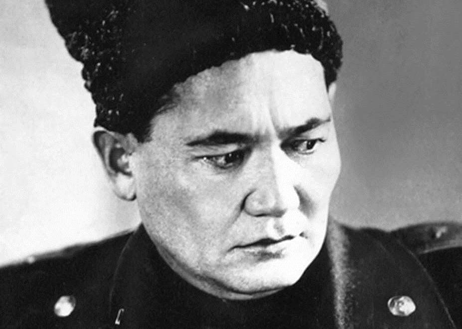 «ءيا, قازاقپىن, جولداس ستالين!» - باۋىرجان مومىش ۇلى