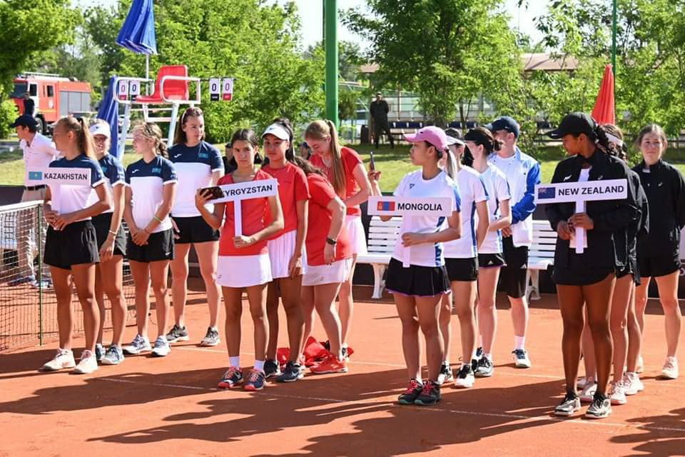 تەننيس ورتالىعىنا اينالاتىن شاھار