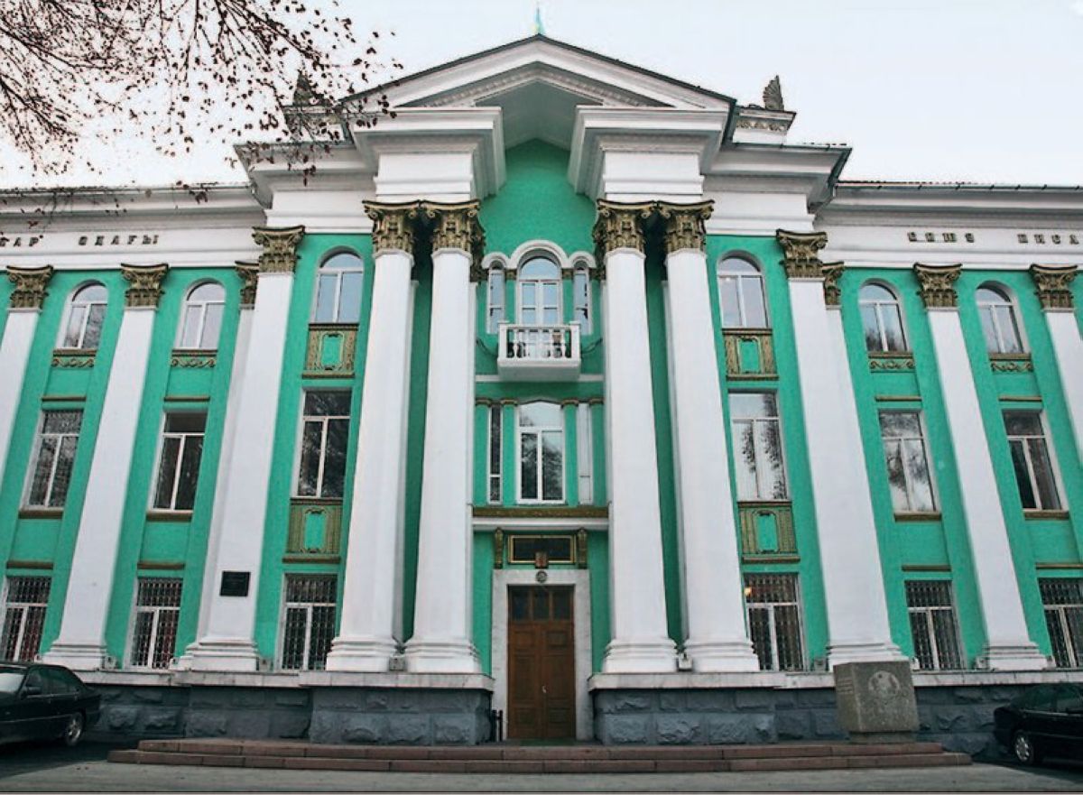 جازۋشىلار وداعىن كىمدەر باسقاردى؟