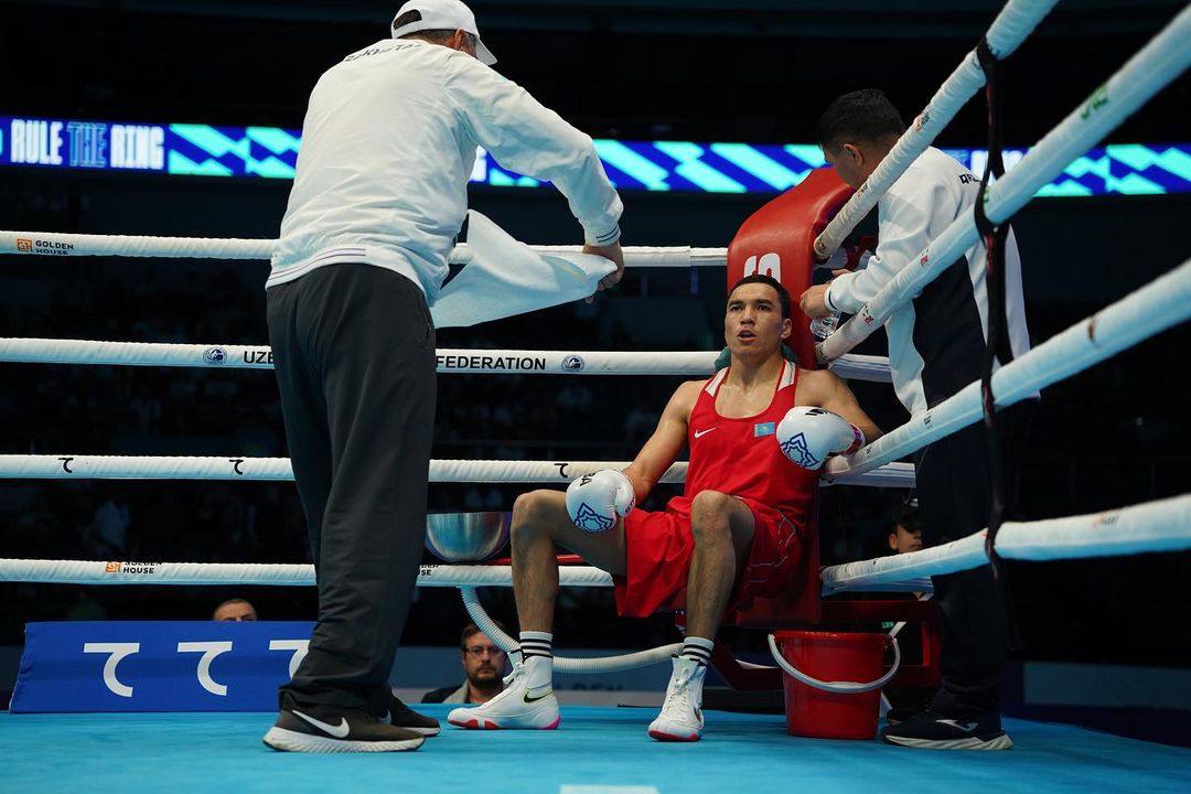 دۋلات بەكباۋوۆ بوكستان الەم چەمپيوناتىندا كۇمىس جۇلدەگە يە بولدى