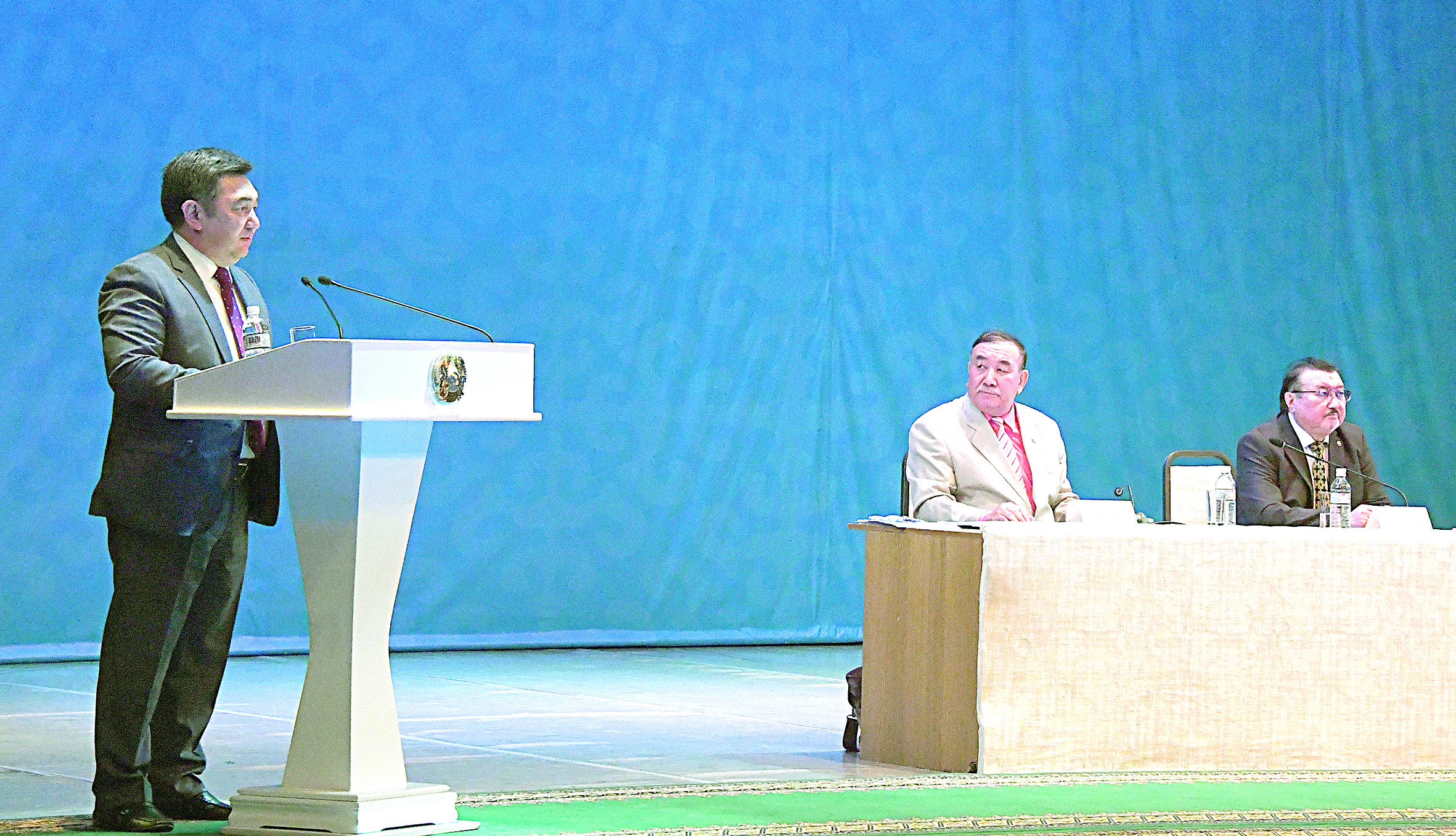 جازۋشىلار وداعى: جاڭا توراعا, جاڭا مىندەتتەر