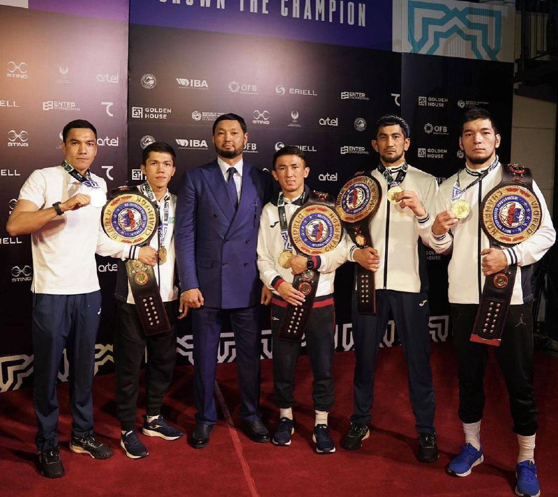 جانىبەك ءالىمحان ۇلى بوكسشىلاردى قۇتتىقتادى