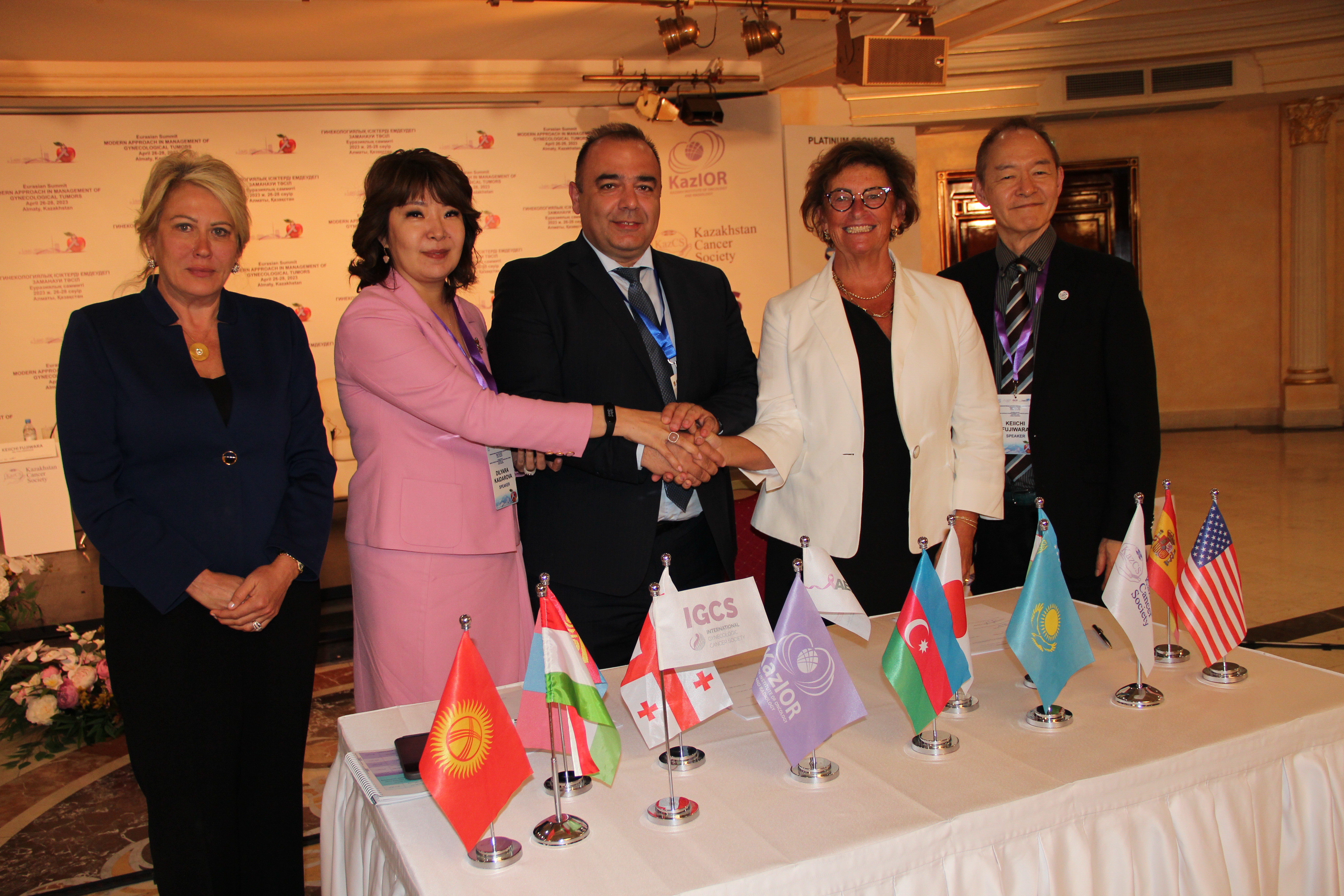 جاتىر وبىرىن ەمدەۋدەگى ىزدەنىستەر