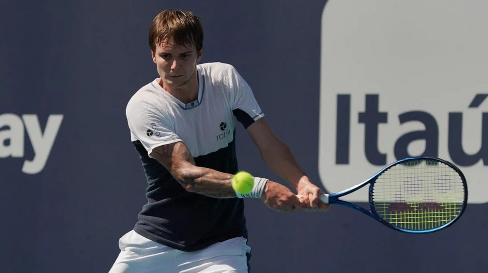 الەكساندر بۋبليك جەنەۆاداعى تۋرنيردەن شىعىپ قالدى