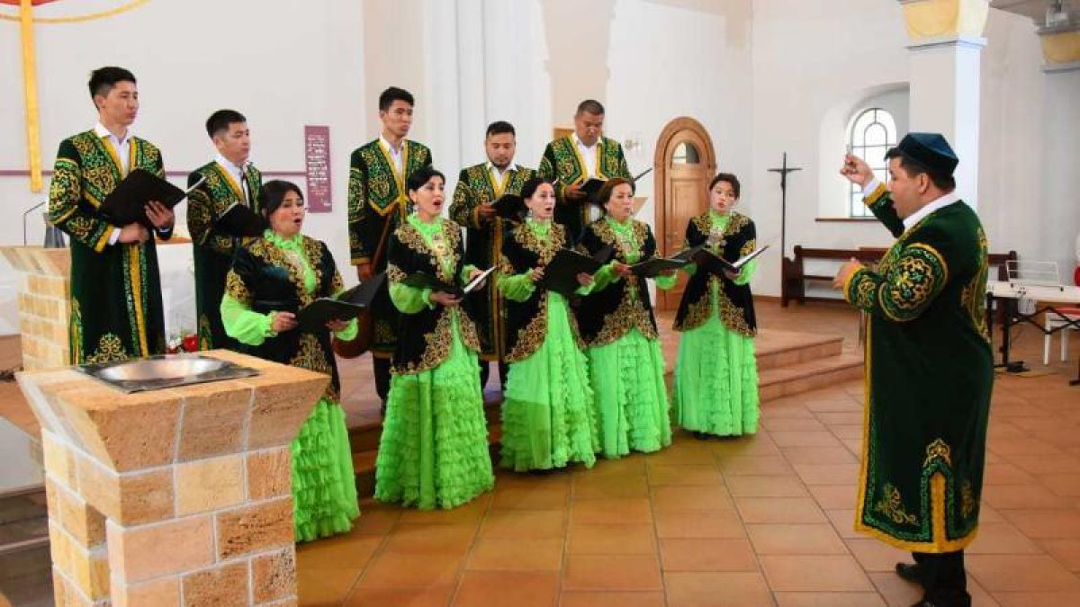 ونەرپازدار حالىقارالىق فەستيۆالدەرگە جولدامامەن جىبەرىلەدى