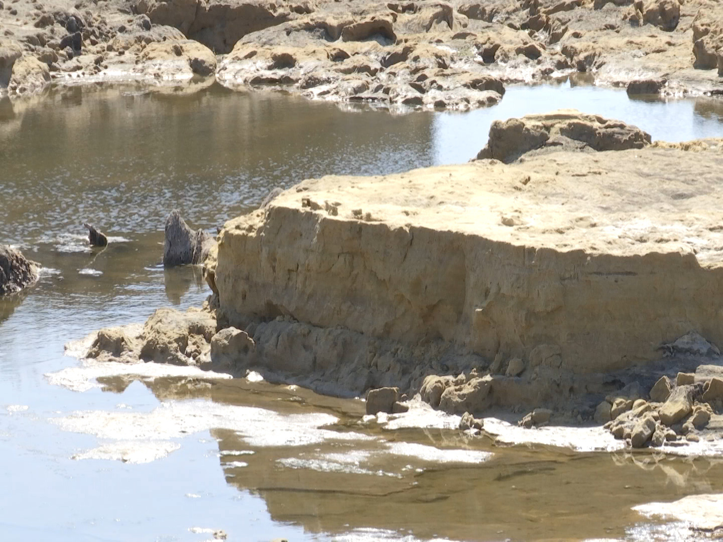 كومىردەن تونگەن قاۋىپ