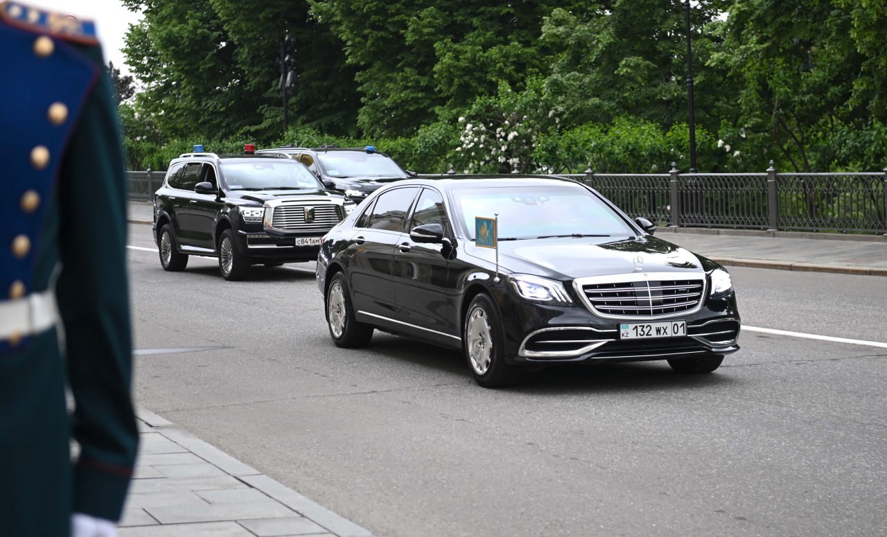 مەملەكەت باسشىسى ۇلكەن كرەمل سارايىنا باردى