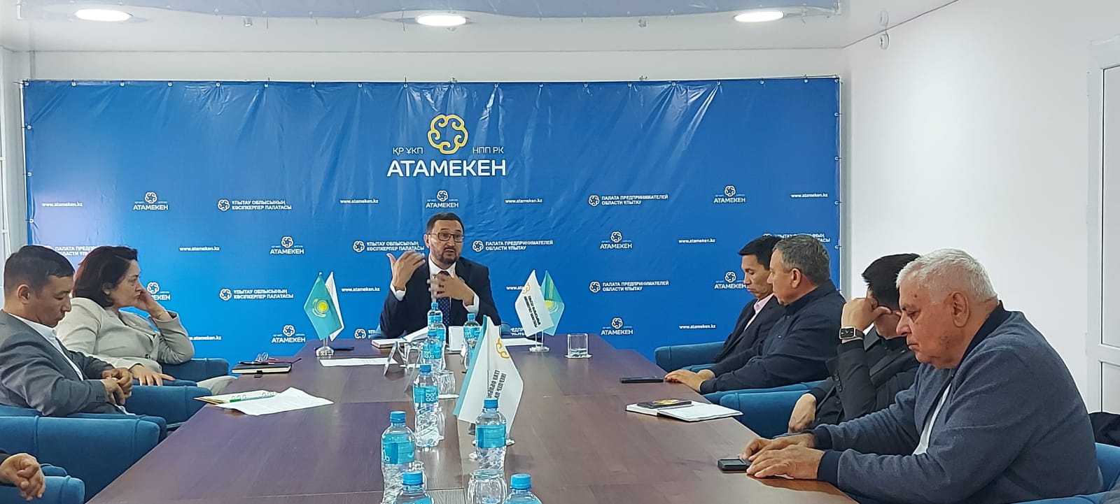 قۇرىلىسشىلارعا قامقورلىق قاجەت