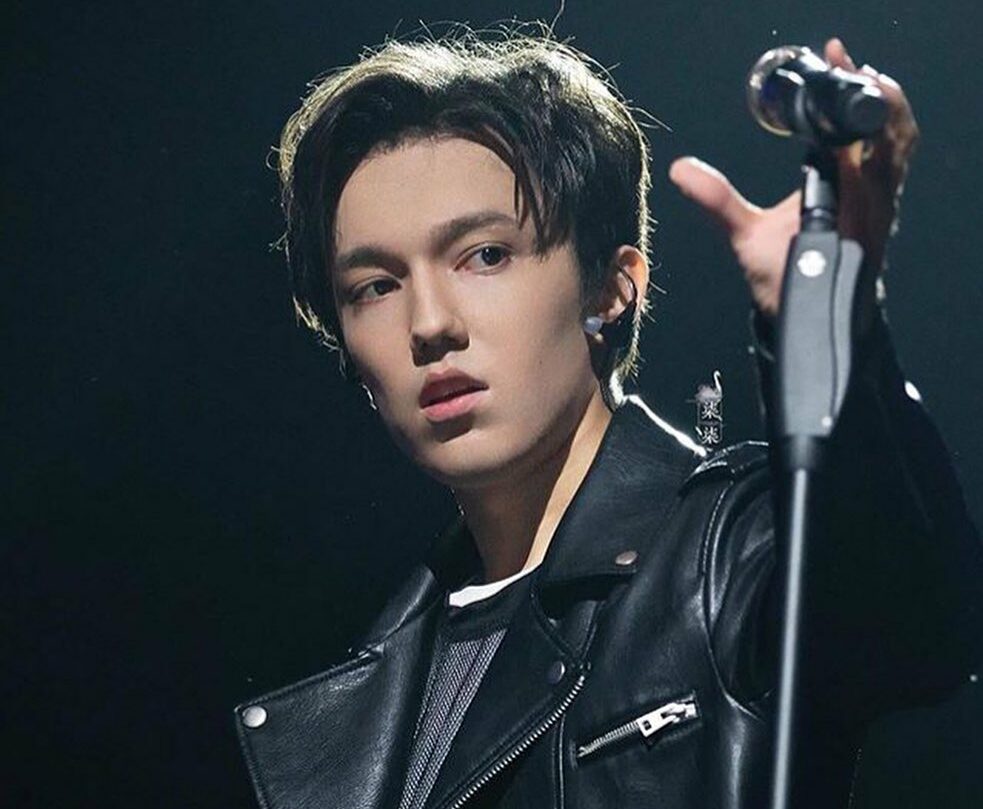 «ءومىر»: ديماش قۇدايبەرگەننىڭ جاڭا ءانى جاپونيا راديولارىندا شىرقالادى