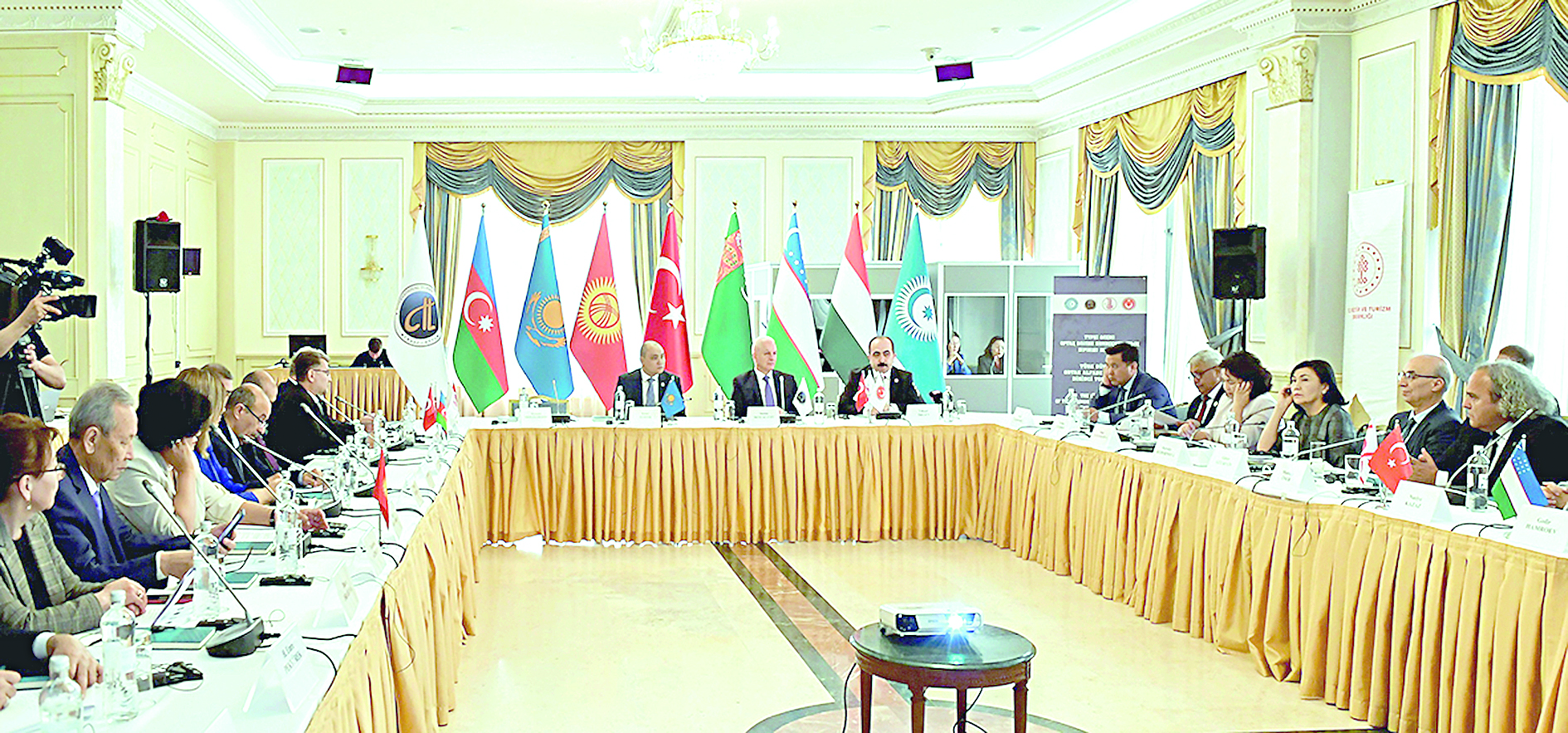 ورتاق ءالىپبي تۋىستىقتى تەرەڭدەتەدى