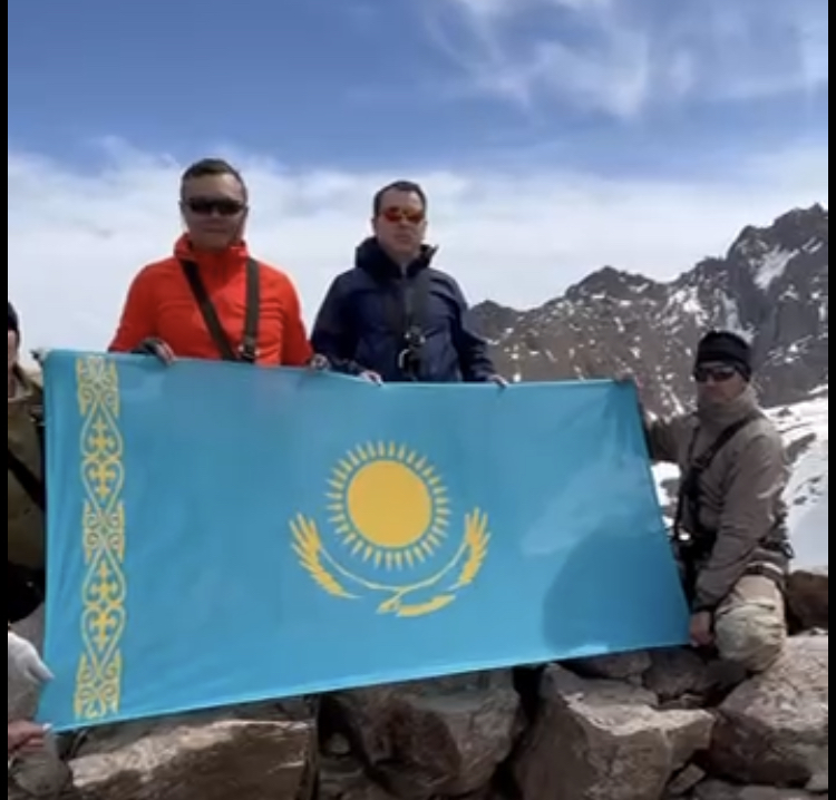 قازاقتىڭ تۋىن شىڭعا شىعاردى