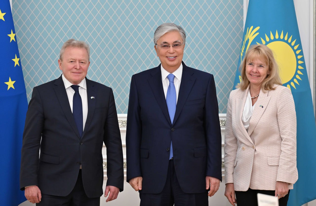 پرەزيدەنت اۋىل شارۋاشىلىعى ماسەلەلەرى جونىندەگى ەۋروكوميسسارمەن كەزدەستى