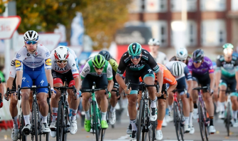 ازيادا الدىنا  جان سالمادى