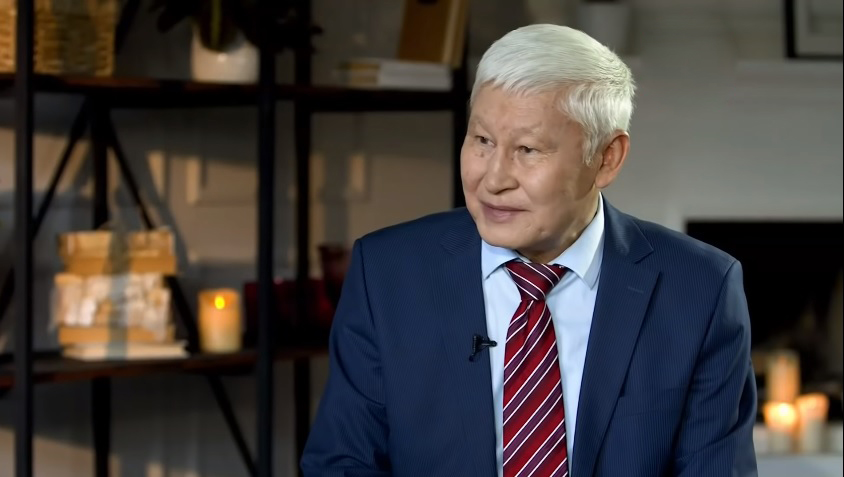 قازاق ءتىلى عىلىم تىلىنە اينالۋى قاجەت