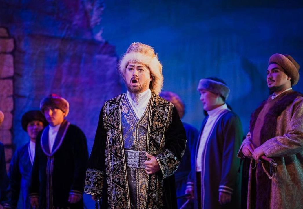 قازاق ونەرى – تاشكەنت تورىندە