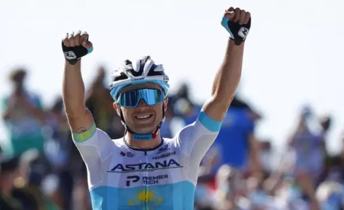 ۆينوكۋروۆ – ەل چەمپيونى