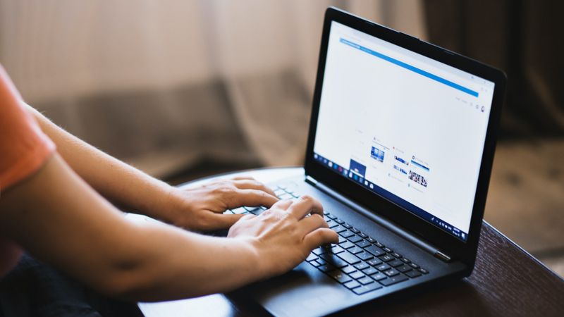 الەۋمەتتىك جەلىگە –  ادەپ پەن ءتارتىپ