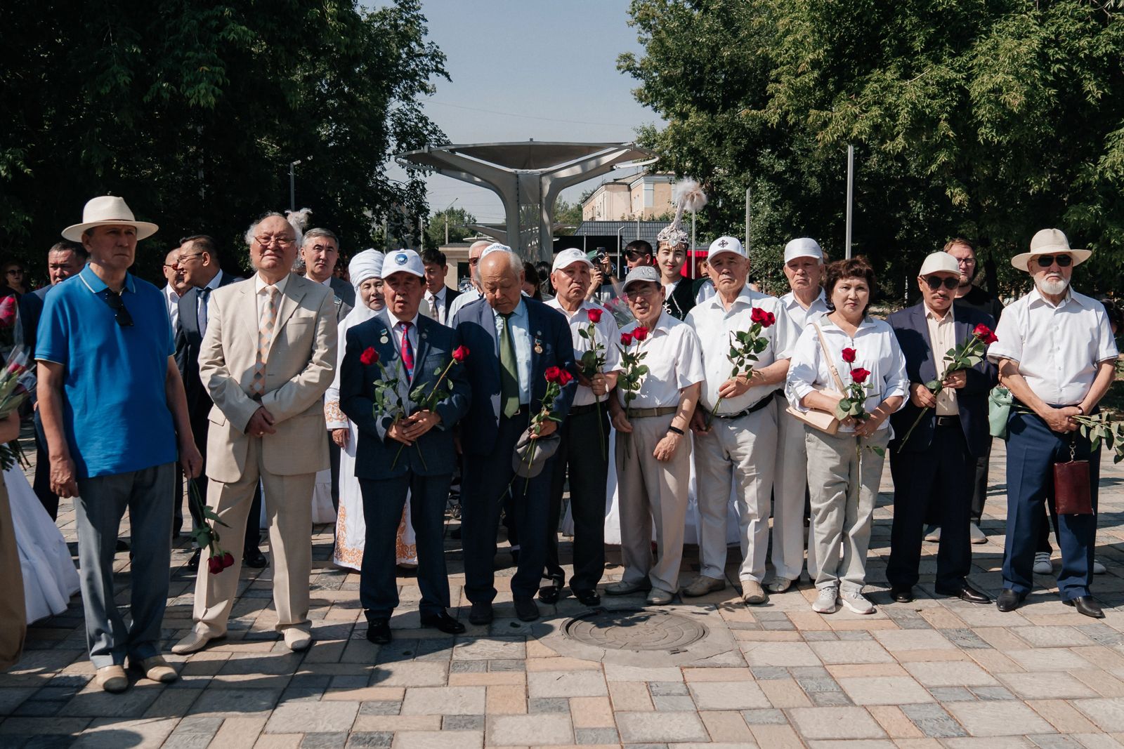 «شاكارىم جۇرگەن ىزبەنەن»