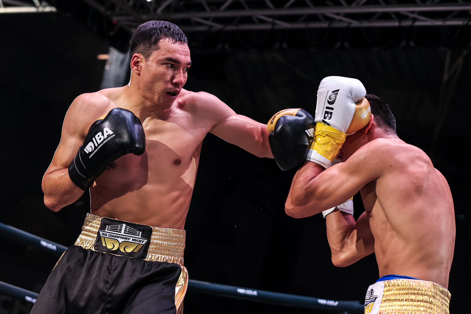 «چەمپيوندار كەشىندەگى» جەكپە-جەك