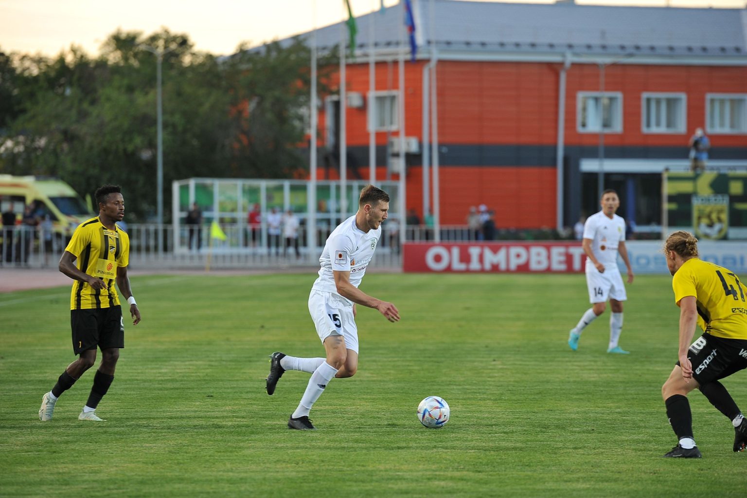 ەۋروكۋبوك جەڭىسپەن باستالدى