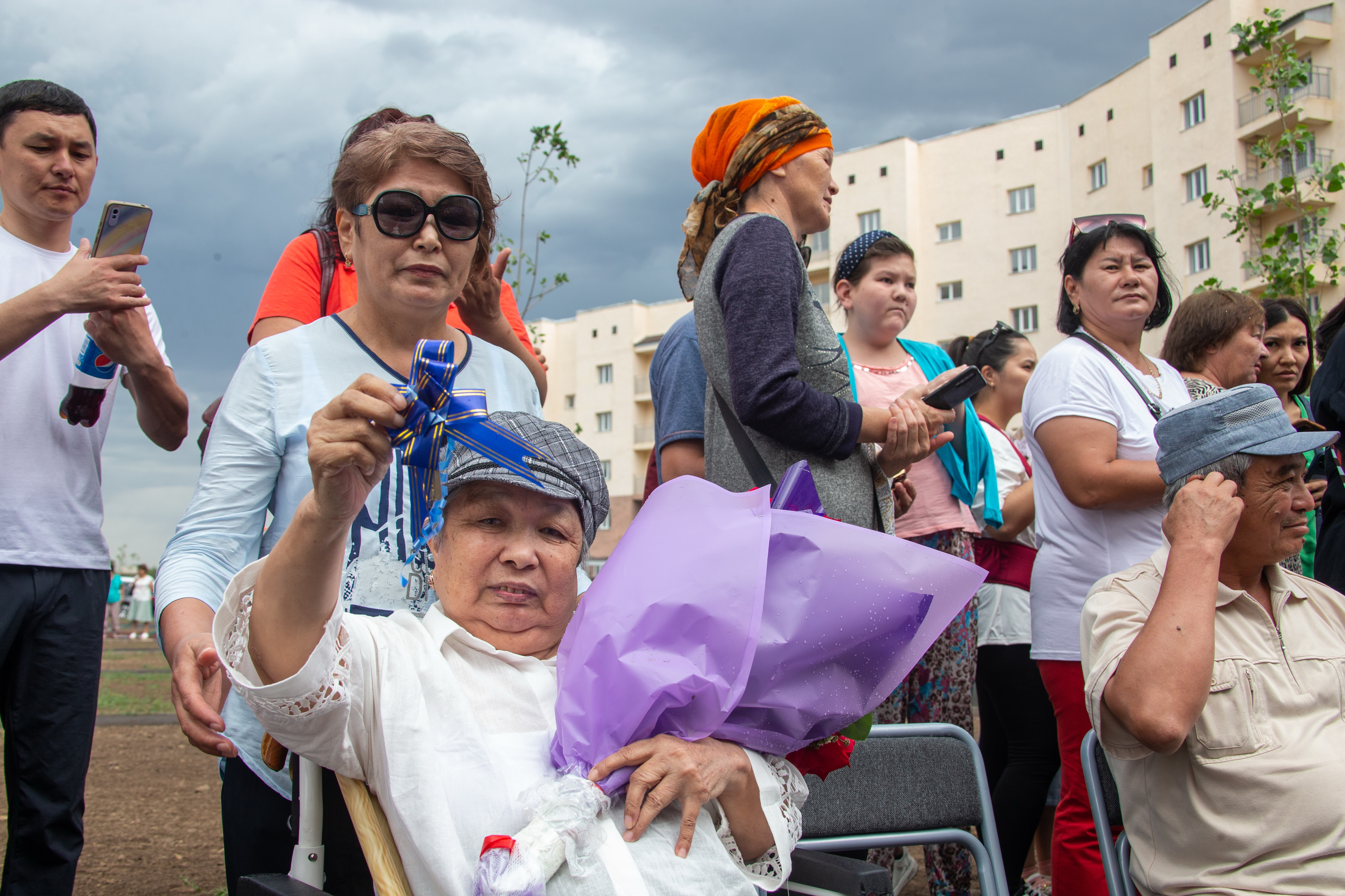 باسپانا دەگەن – ءبىر باقىت