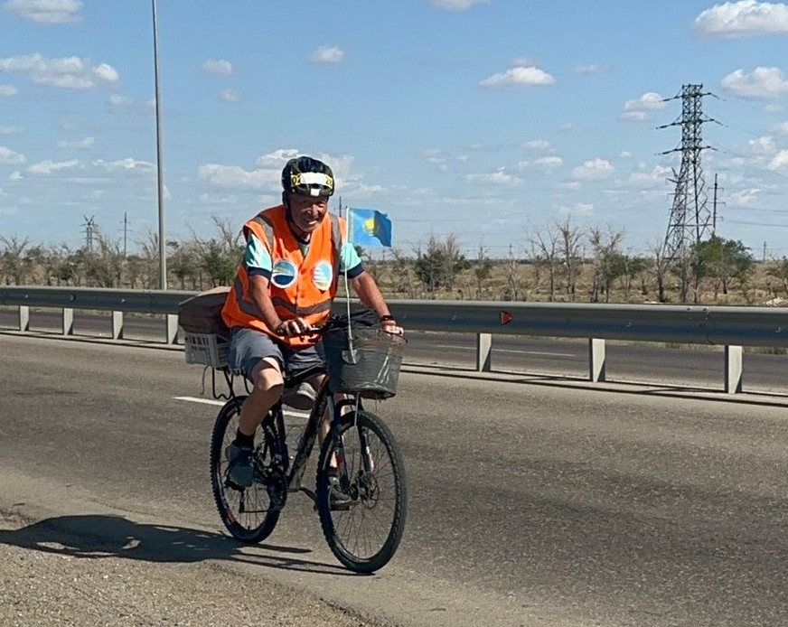 ۆەلوساياحاتشى جۇماباي اقساقال