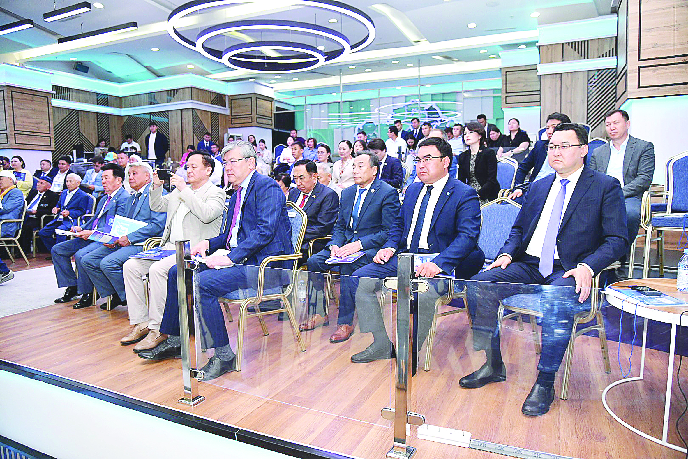 مەملەكەتتىك ءتىلدىڭ باياندى مارتەبەسى