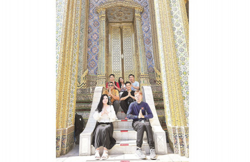 تايلاند: قازاقستان جاستارىنىڭ كوزىمەن