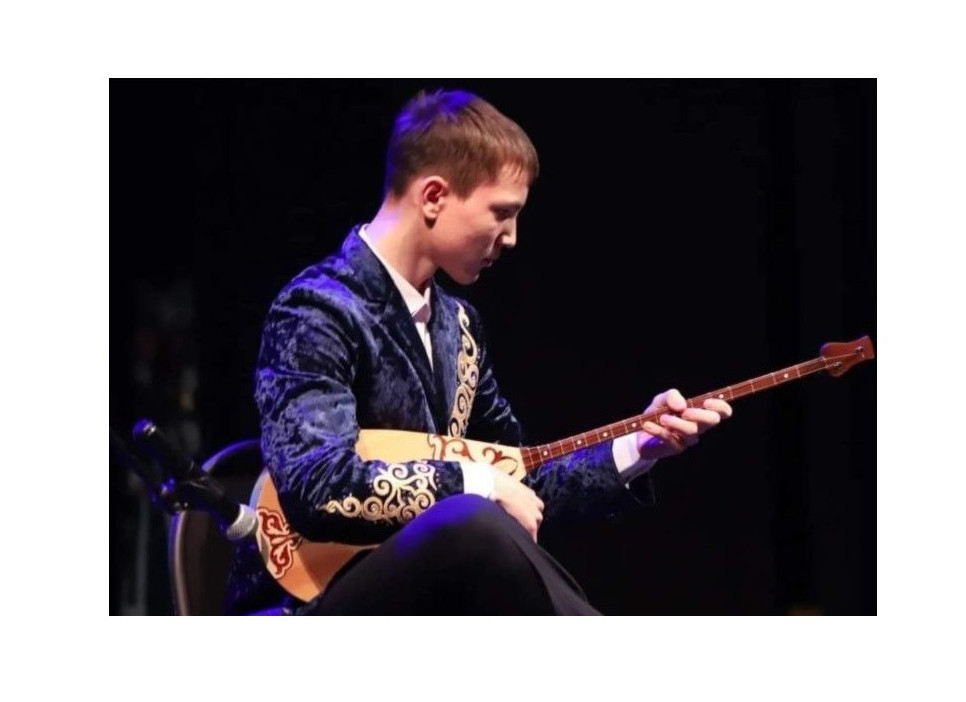 مىڭنان وزعان دومبىراشى