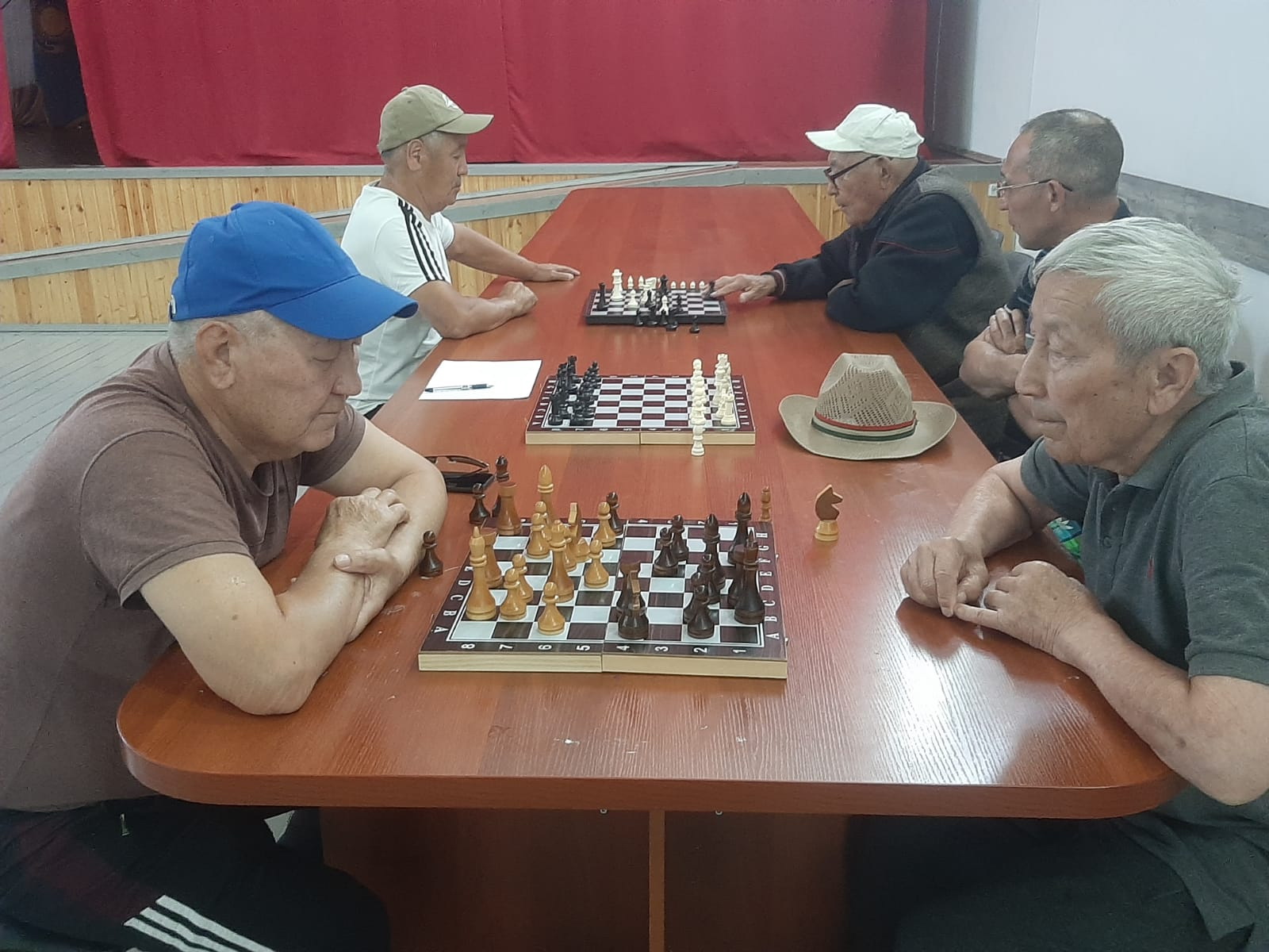 قوتىركولدە دەمالۋشىلاردىڭ قاتارى كوپ