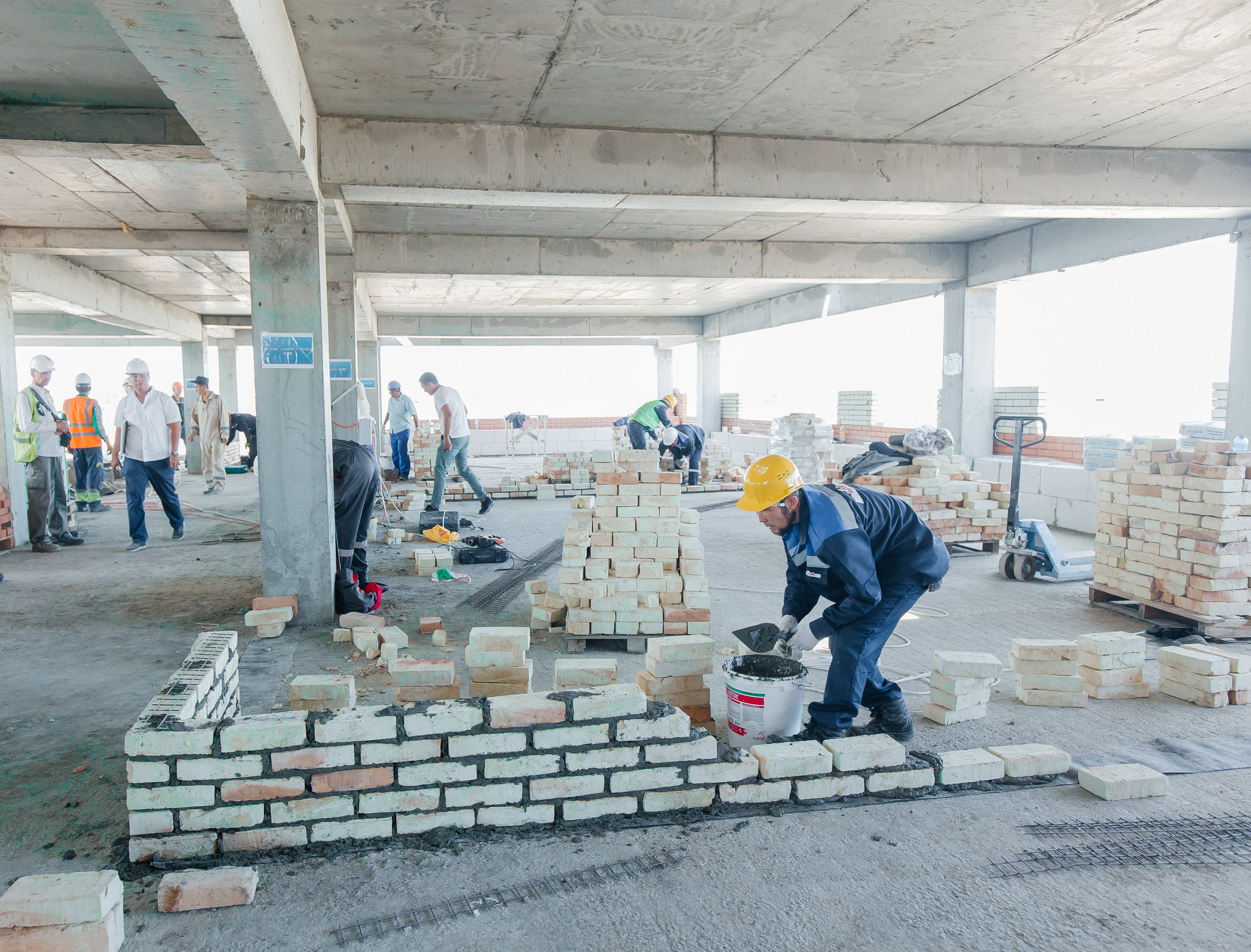 قۇرىلىسشىلار قولتاڭباسى