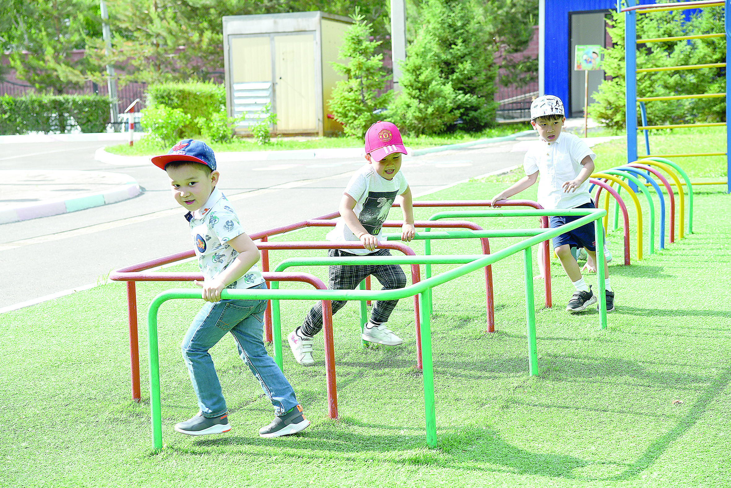 بار جاقسىلىق –  بالالارعا