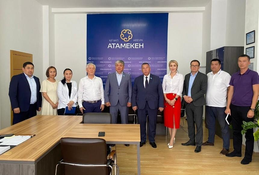 جۇرتشىلىقپەن جۇزدەستى