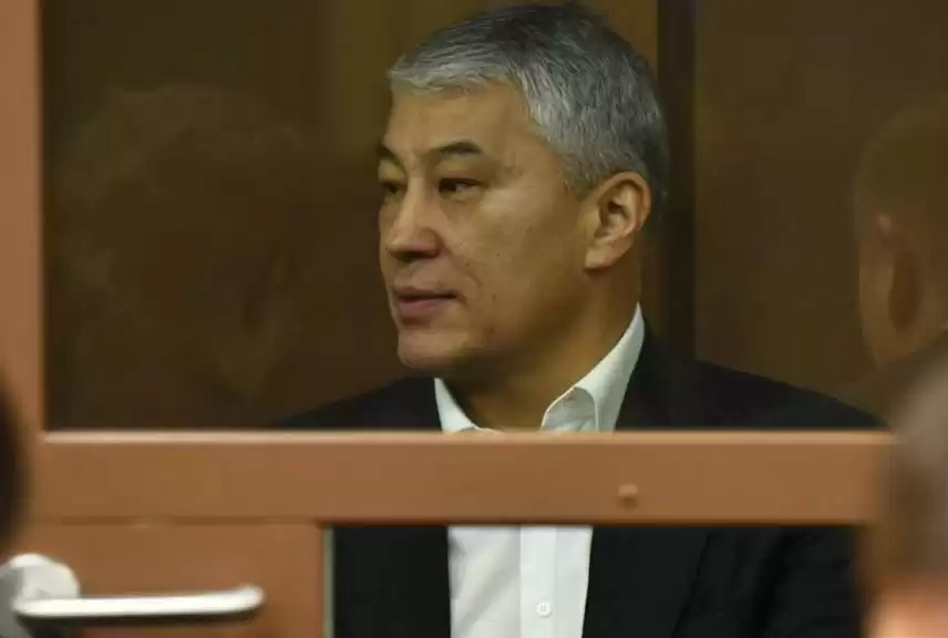 سوت قايرات بورانباەۆتىڭ تەرگەۋ ورگاندارىمەن مامىلەگە كەلۋىن قاناعاتتاندىردى