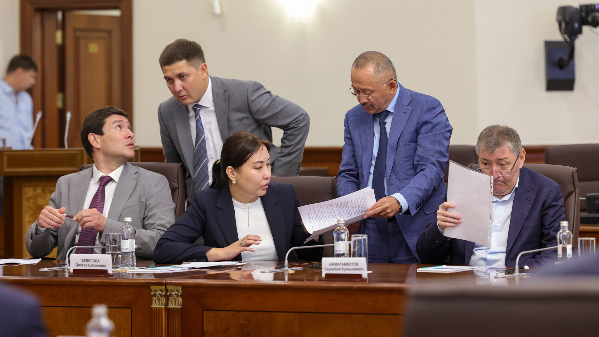 ۇكىمەتتىڭ ءباسپاسوز قىزمەتى