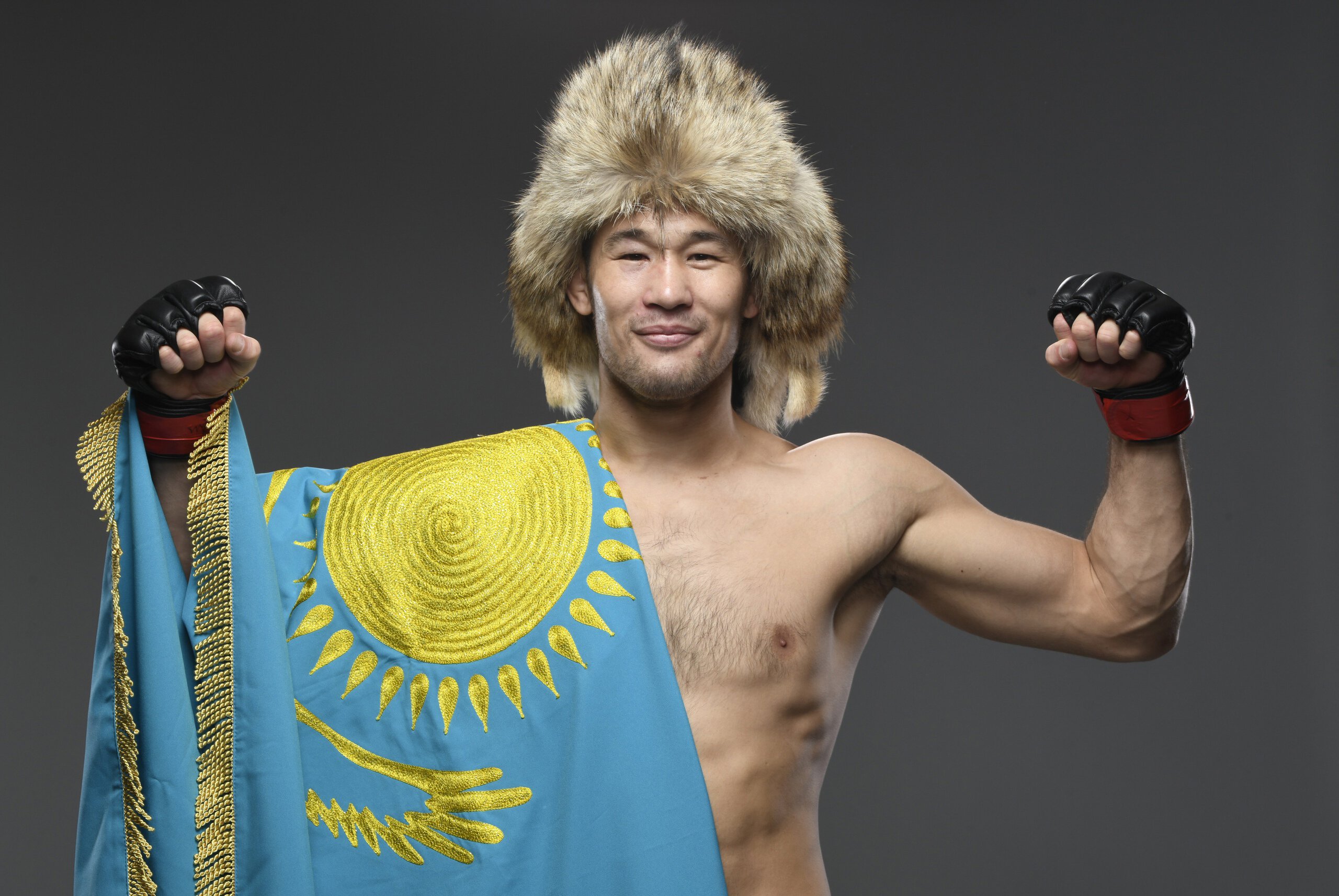 شاۆكات راحمونوۆ مايكل پەيدجدى جەكپە-جەككە شاقىردى