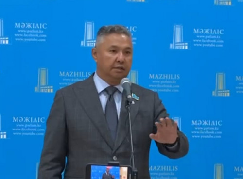 الاشورداشىلار دا بىلىمگە ءدىندى تەلىمەگەن – دەپۋتات