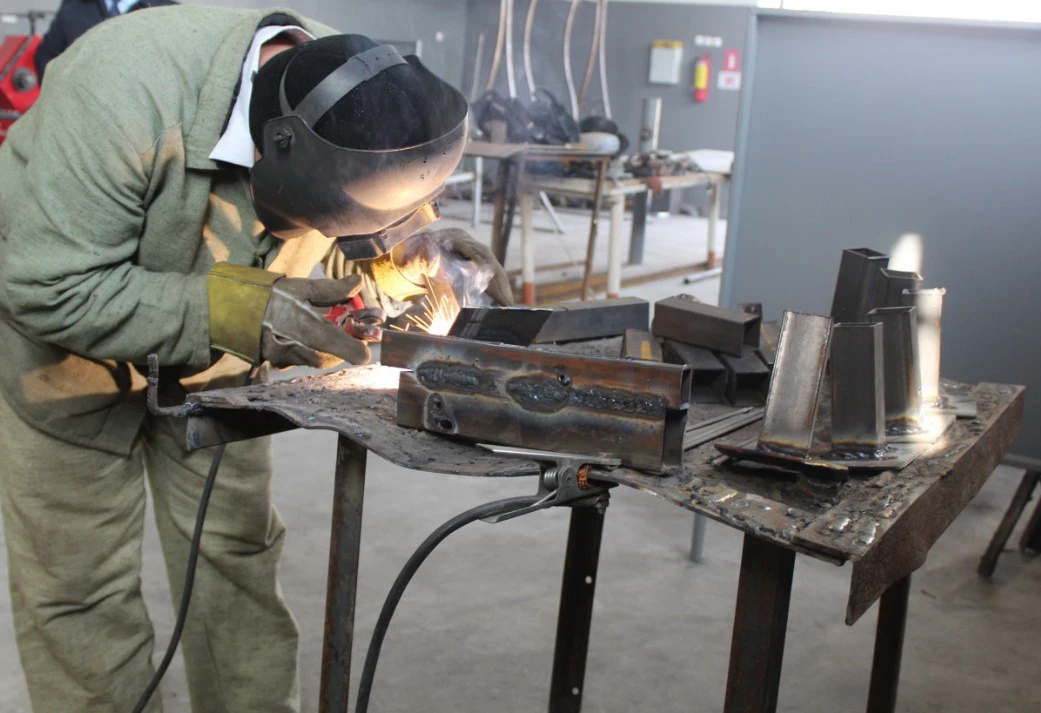 ەڭبەك وزاتتارى ماراپاتتالادى