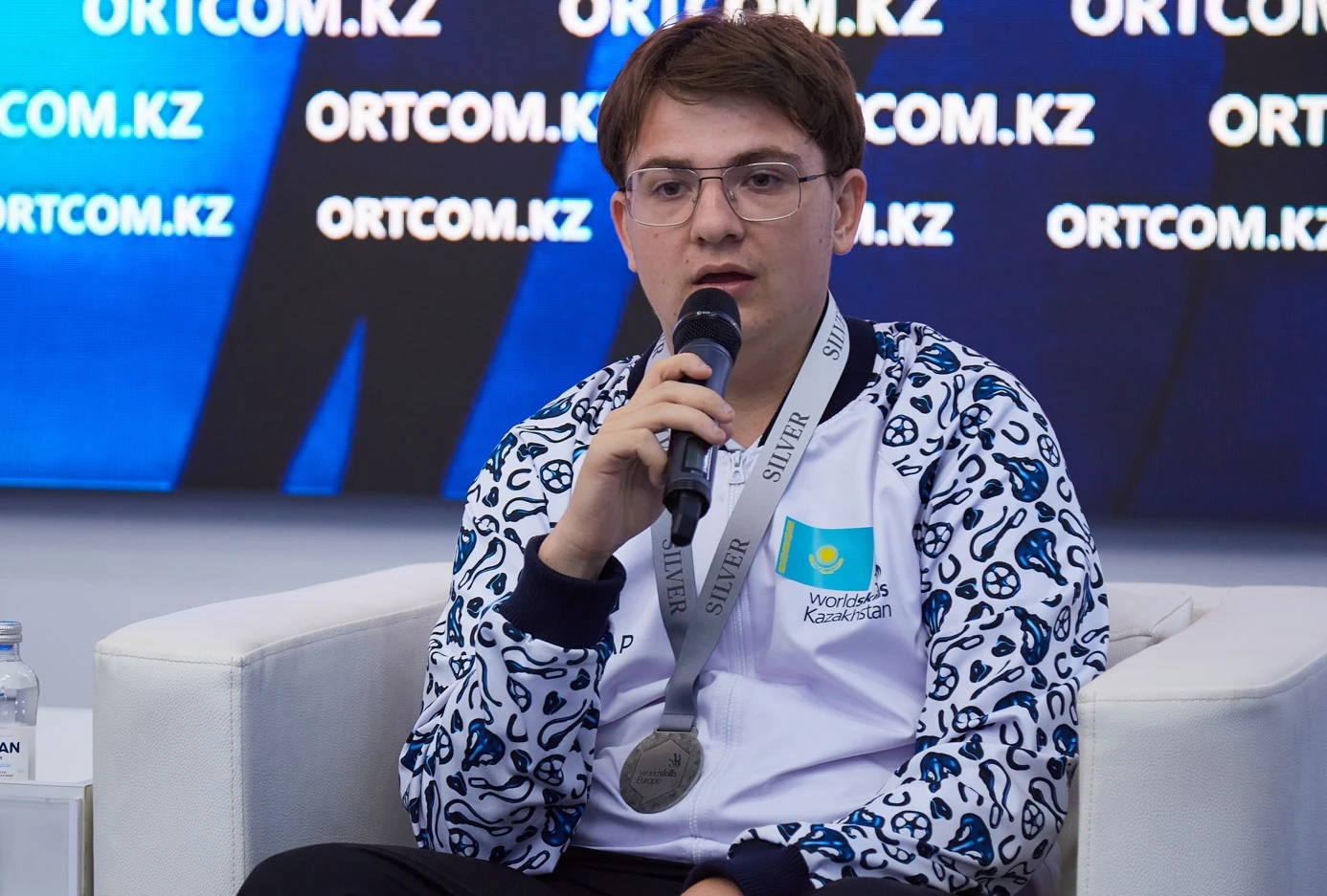 جاھاندىق جارىس جۇلدەگەرلەرى