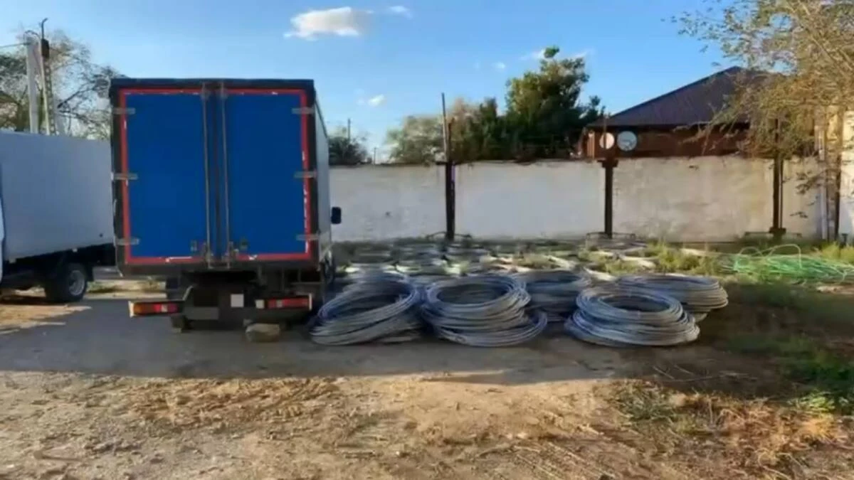 100 ميلليون تەڭگەنىڭ ەلەكتر كابەلىن ۇرلاعان قىلمىستىق توپ ۇستالدى