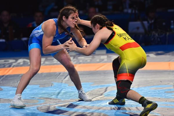 بوزكىلەمدەگى باسەكە