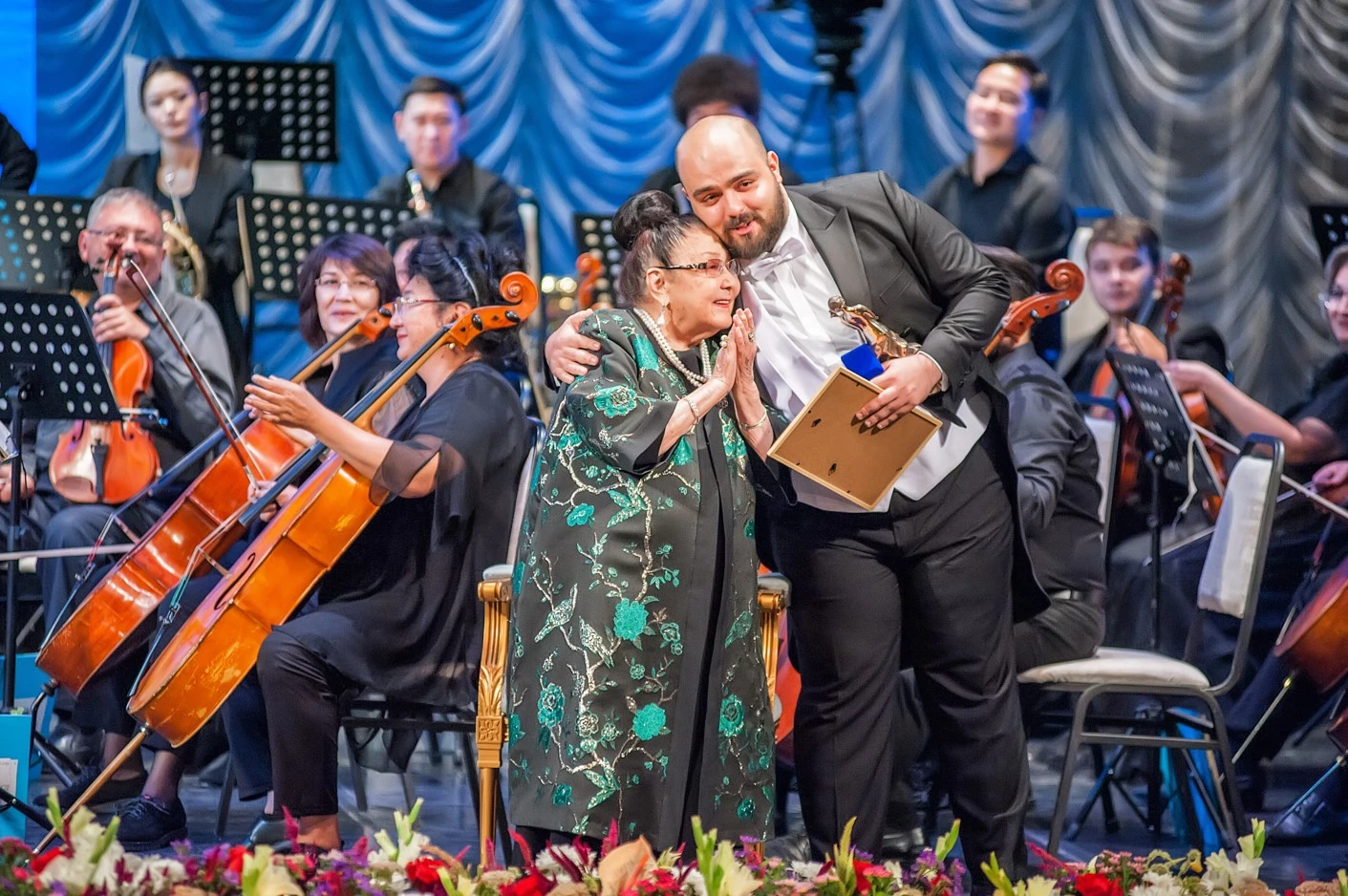 دارىندىلار دارالاندى