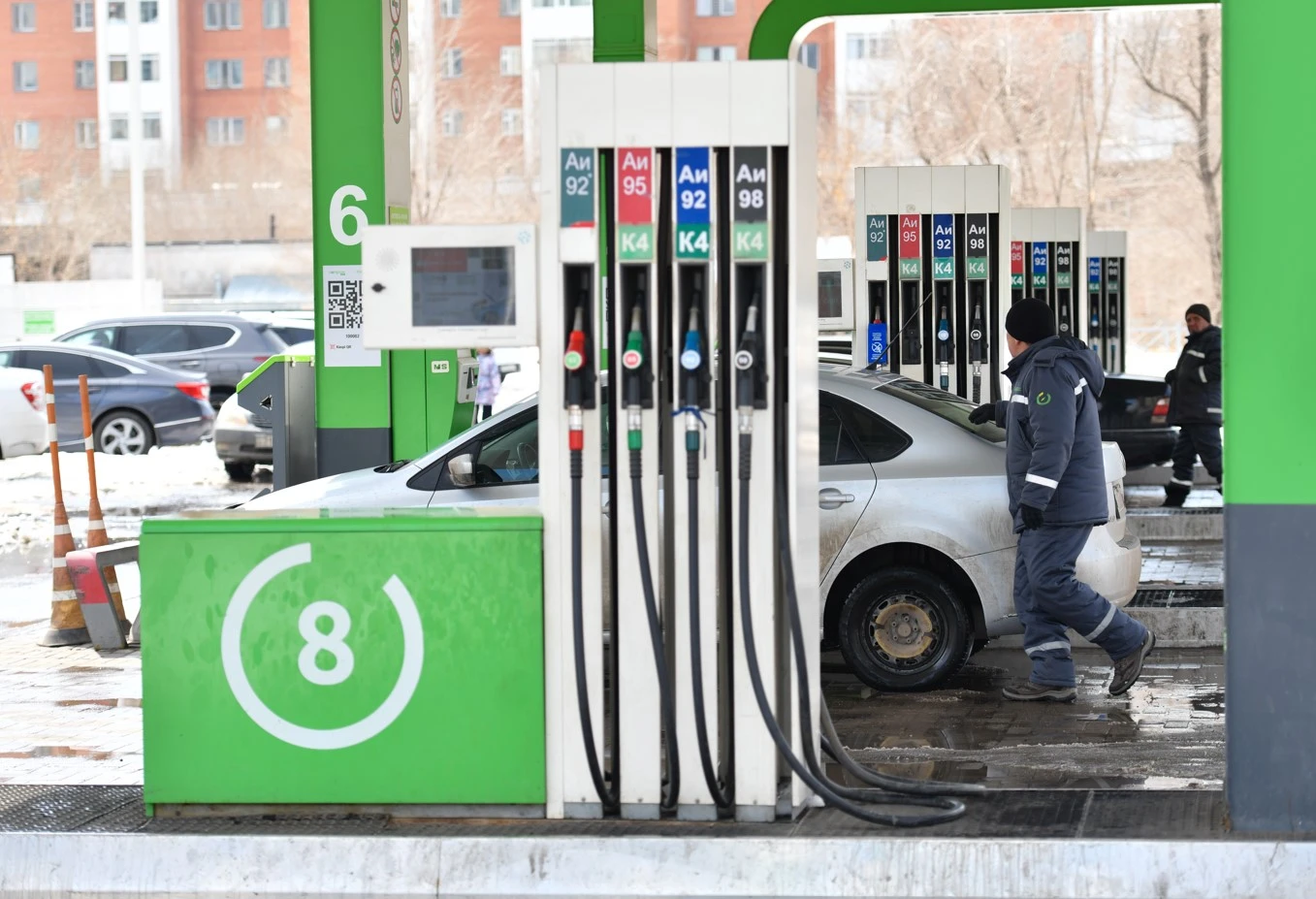 بەنزين باعاسى بۇلقىنا باستادى