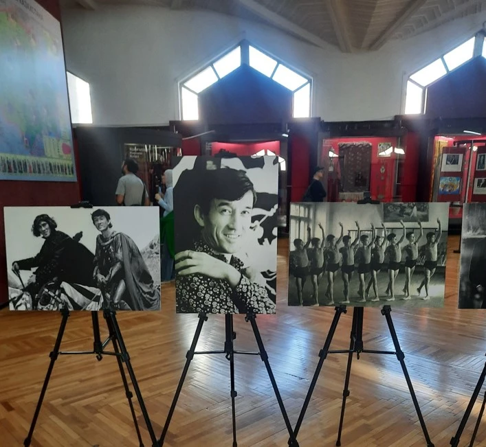 بي پاديشاسىنا قۇرمەت