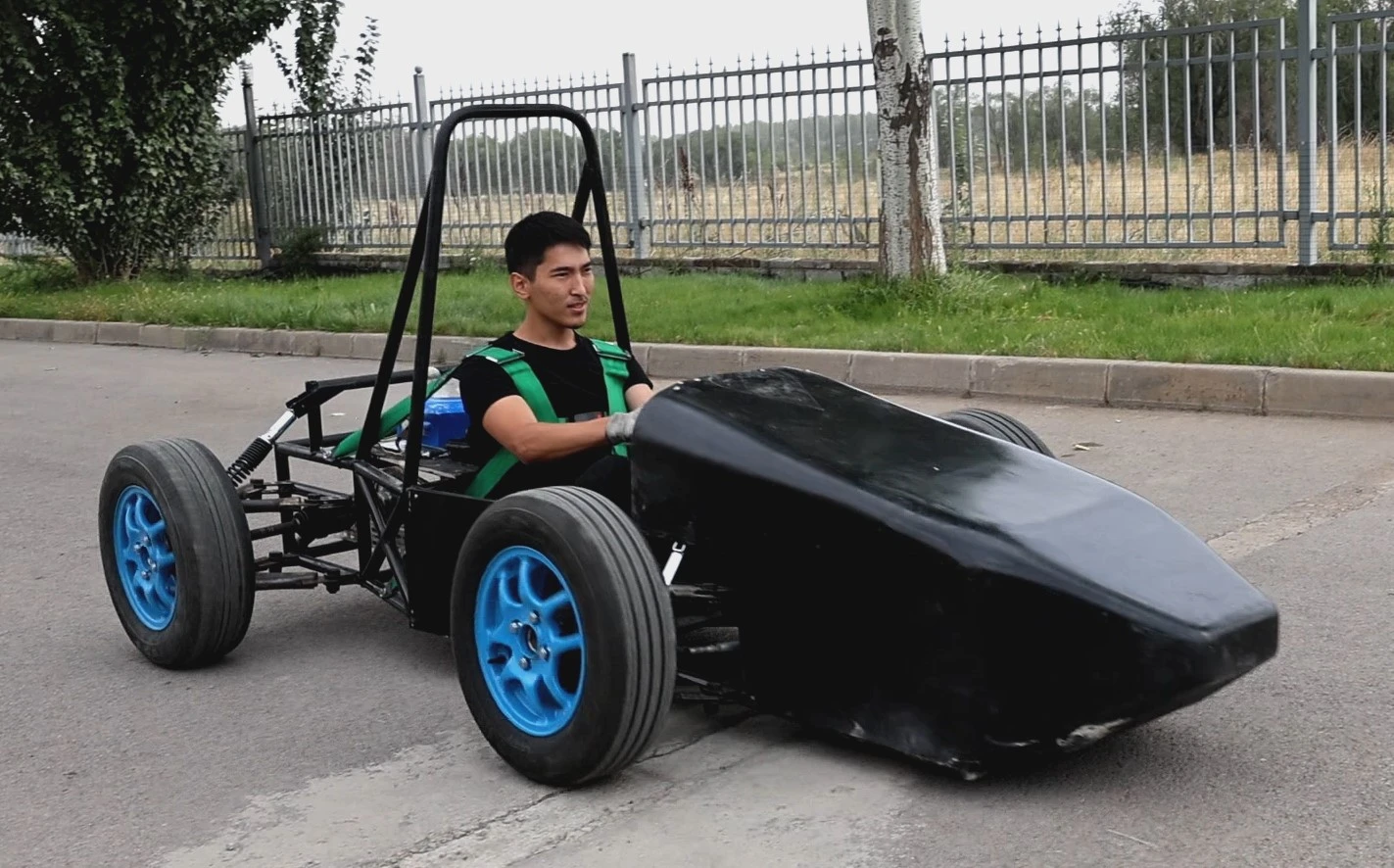 ستۋدەنتتەر قۇراستىرعان كولىك