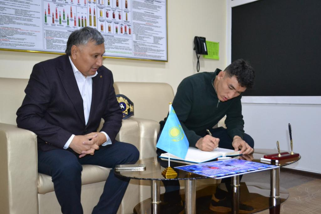 ۇلتتىق ۇلان اكادەمياسى