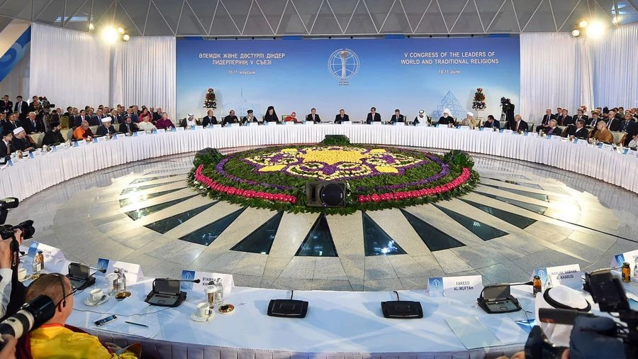 ۇلتتار مەن ءداستۇرلى دىندەر اراسىنداعى بىرلىك - باعا جەتپەس بايلىق