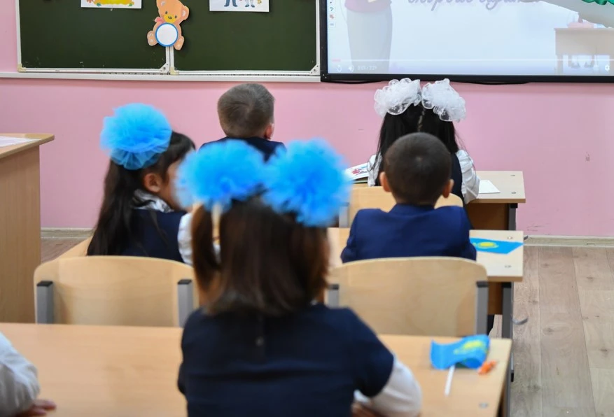 ارداگەر ۇستازدار اتاۋسىز قالا بەرە مە؟